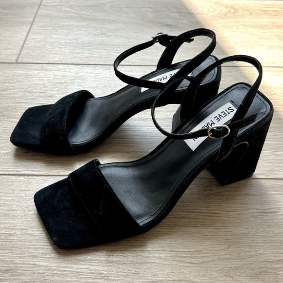 SOLD - Picture 4 of 9